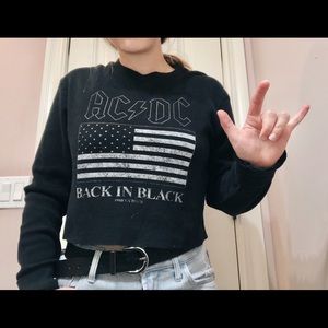 AC/DC vintage black cropped long sleeve tee
